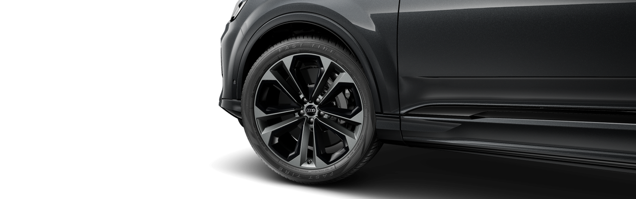 Imaginea unui Q7 S line 55 TFSI e quattro 290kW