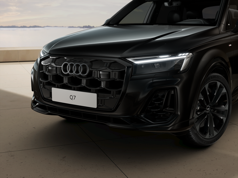 Imaginea unui Q7 S line 55 TFSI e quattro 290kW