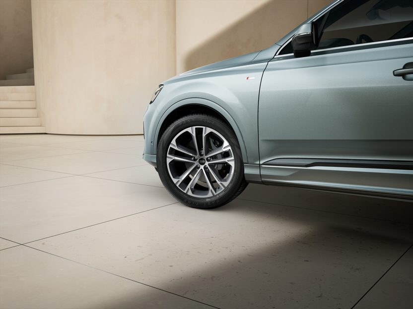 Imaginea unui Q7 PI S line 50 TDI quattro