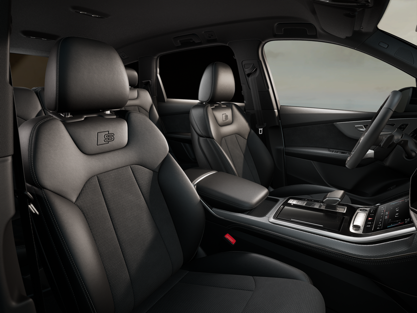 Imaginea unui Q7 PI S line 50 TDI quattro