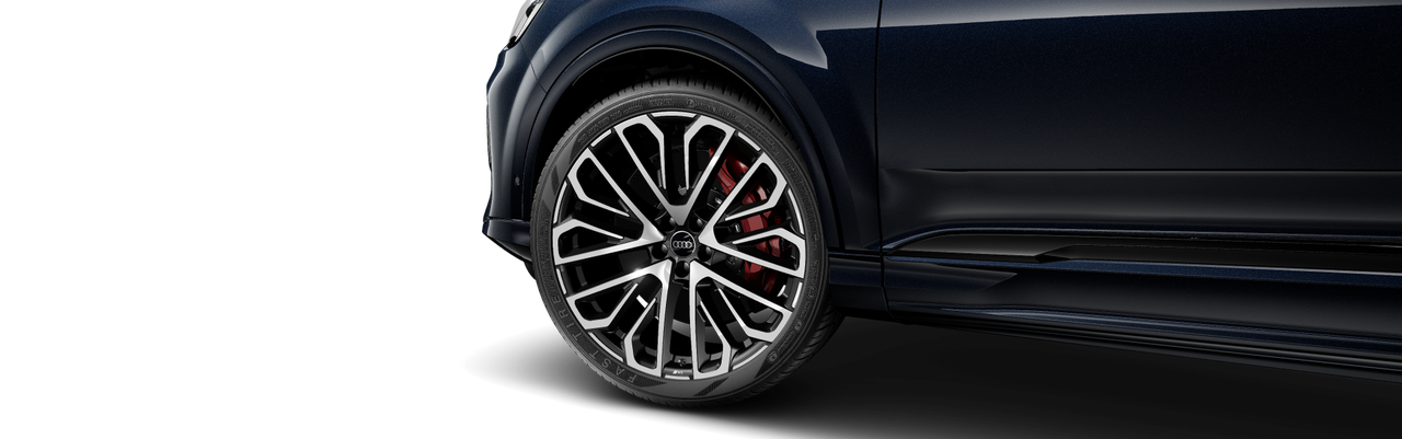 Imaginea unui Q7 S line 55 TFSI e quattro 290kW