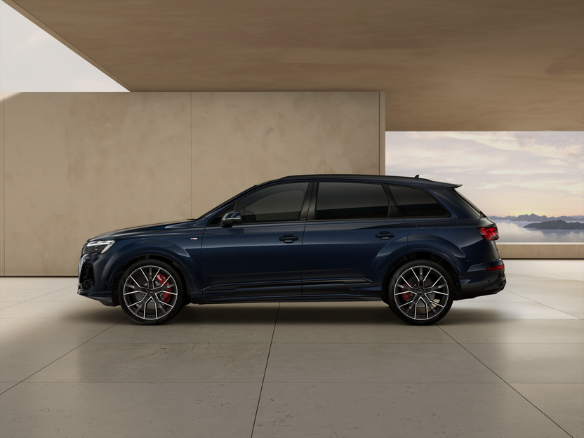 Imaginea unui Q7 S line 55 TFSI e quattro 290kW