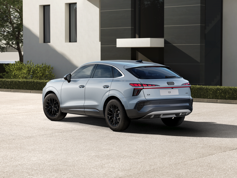Imaginea unui Q3 Sportback 40 TFSI quattro