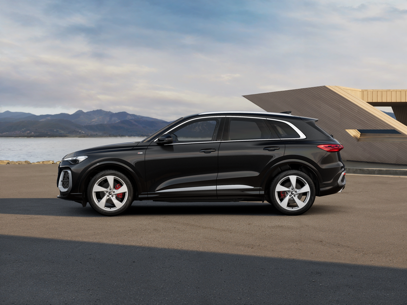 Imaginea unui Q5 40 TFSI quattro