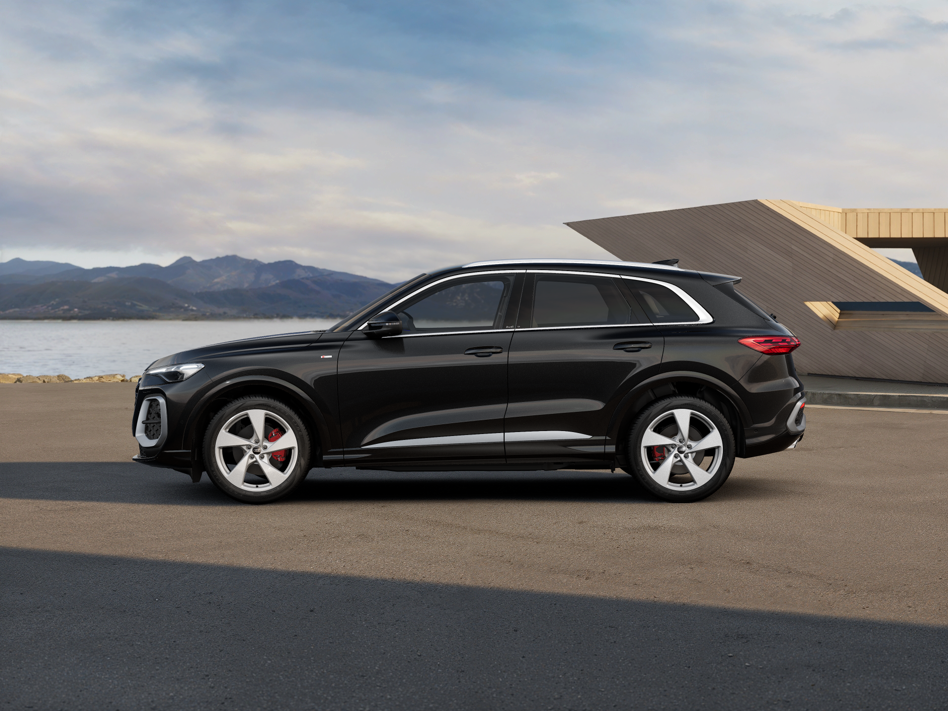 Imaginea unui Q5 40 TFSI quattro