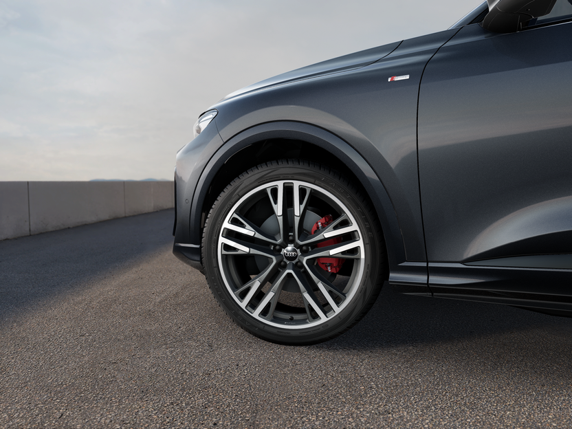 Imaginea unui Q5 Sportback 40 TFSI quattro