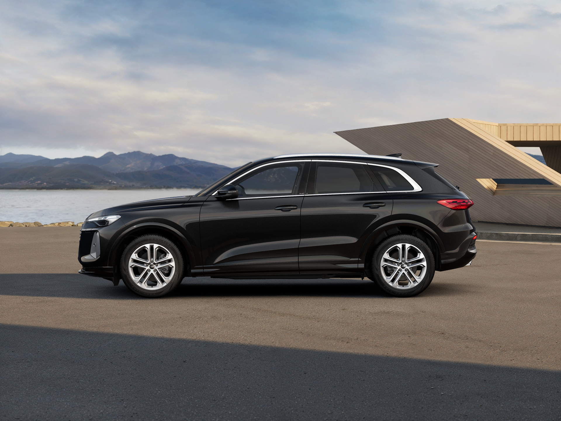 Imaginea unui Q5 40 TFSI quattro