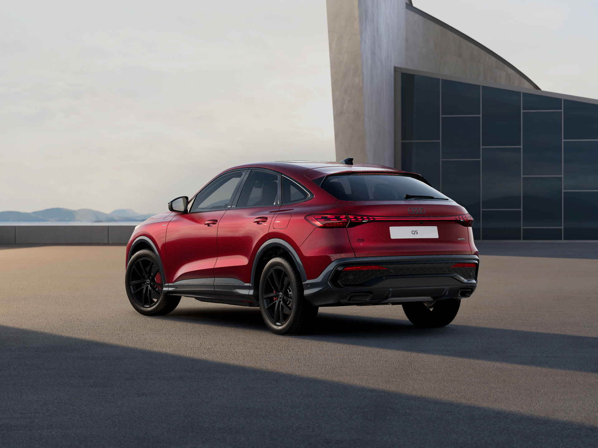 Imaginea unui Q5 Sportback 50 e-hybrid quattro 220kW