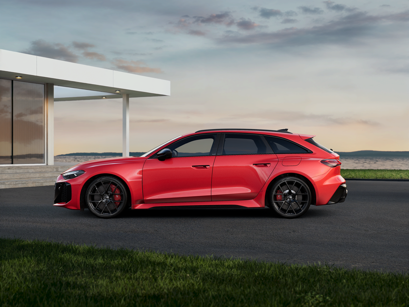 Imaginea unui RS5 Avant quattro