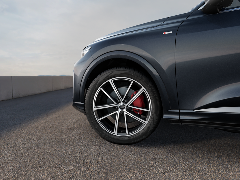 Imaginea unui Q5 40 TFSI quattro