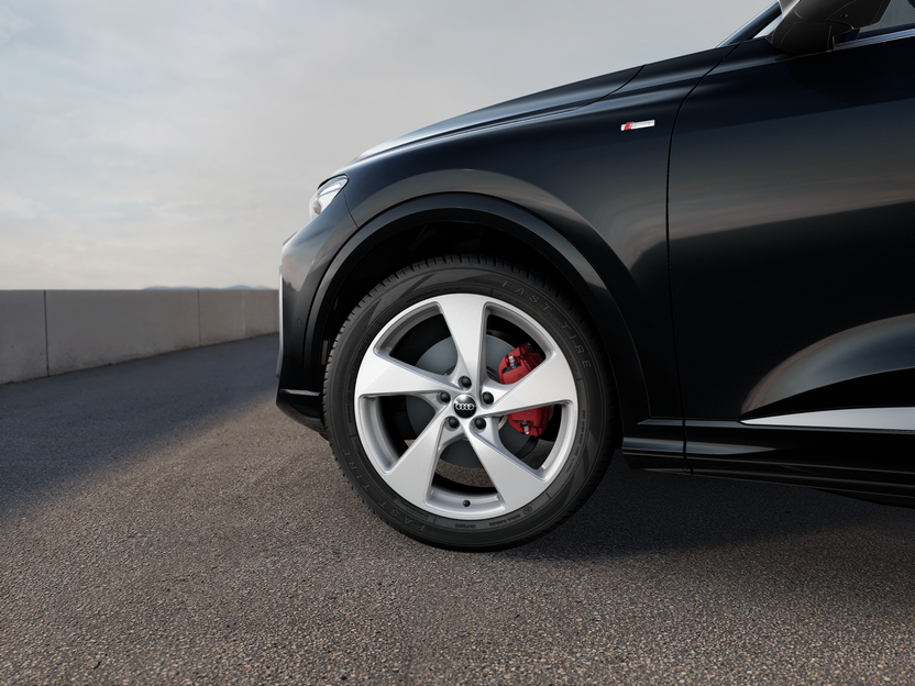 Imaginea unui Q5 Sportback 40 TFSI quattro