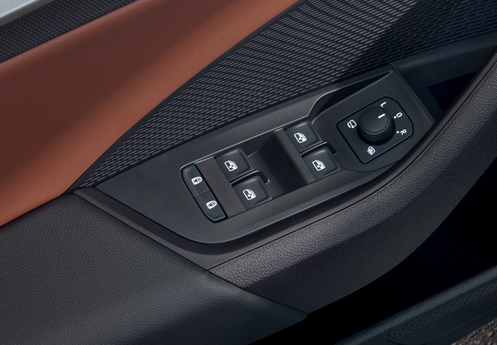 Sigurante usi spate actionate electric