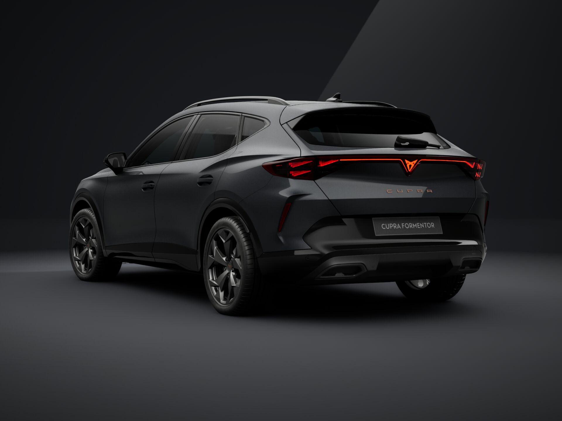 Imaginea unui CUPRA Formentor 1.5 eTSI DSG7 mildh