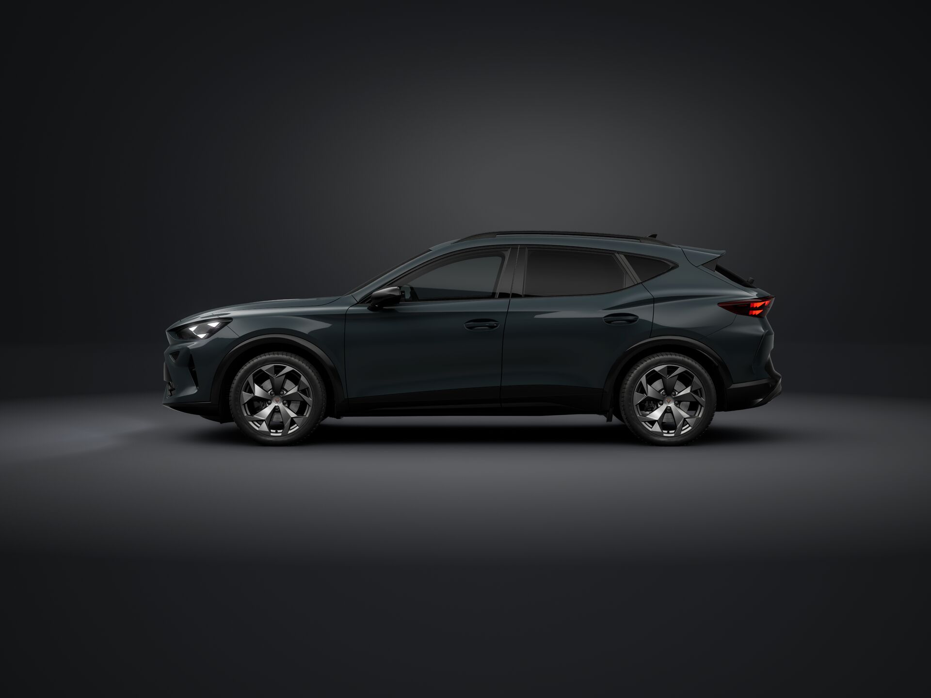Imaginea unui CUPRA Formentor 1.5 eTSI DSG7 mildh