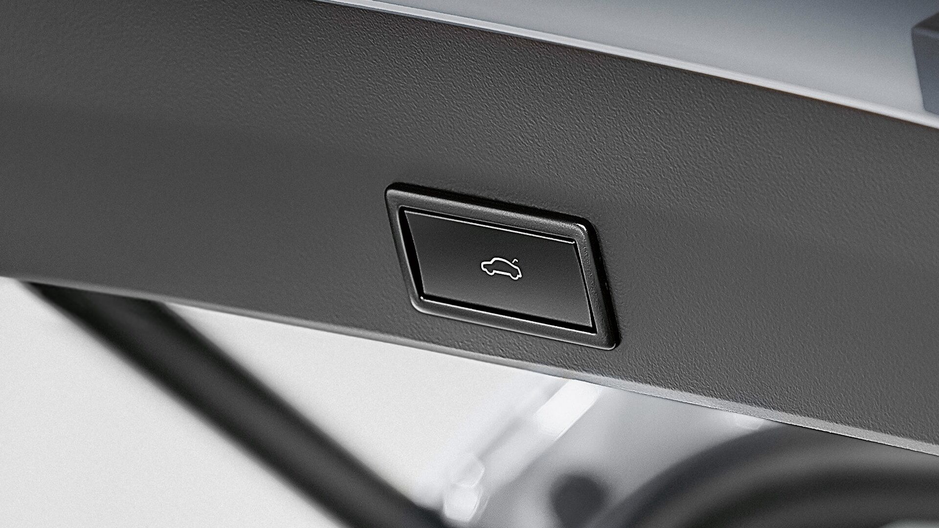 Portbagaj actionat electric