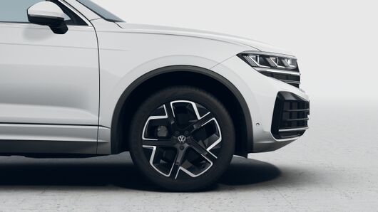 Imaginea unui Touareg Elegance V6 TDI