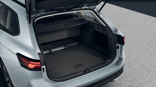 Imaginea unui Passat Base 1.5 eTSI