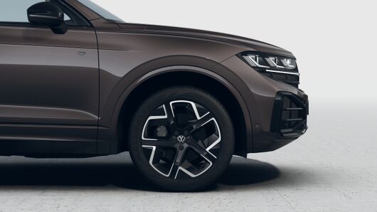 Noul Touareg R-Line V6 TDI