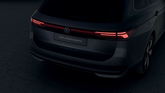 Imaginea unui Passat Business 2.0 TDI DSG