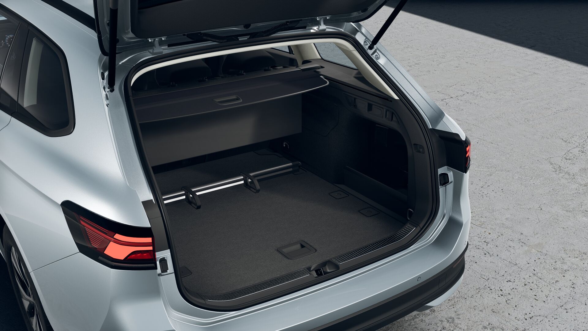 Imaginea unui Passat Base 1.5 eTSI