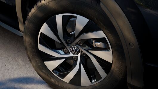 Imaginea unui Noul T-Roc Life 1.5 eTSI DSG