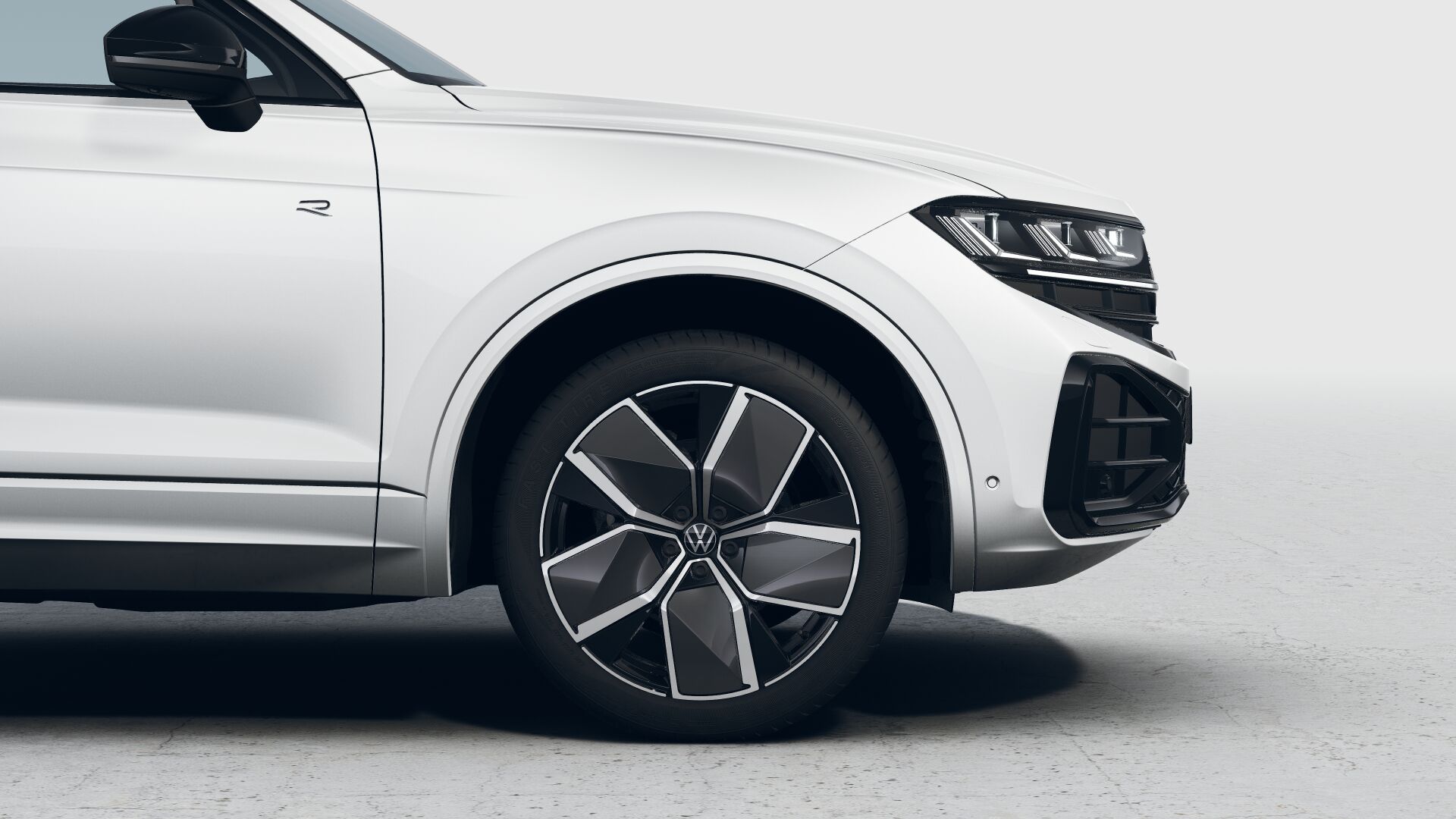Imaginea unui Touareg R-Line V6 TDI