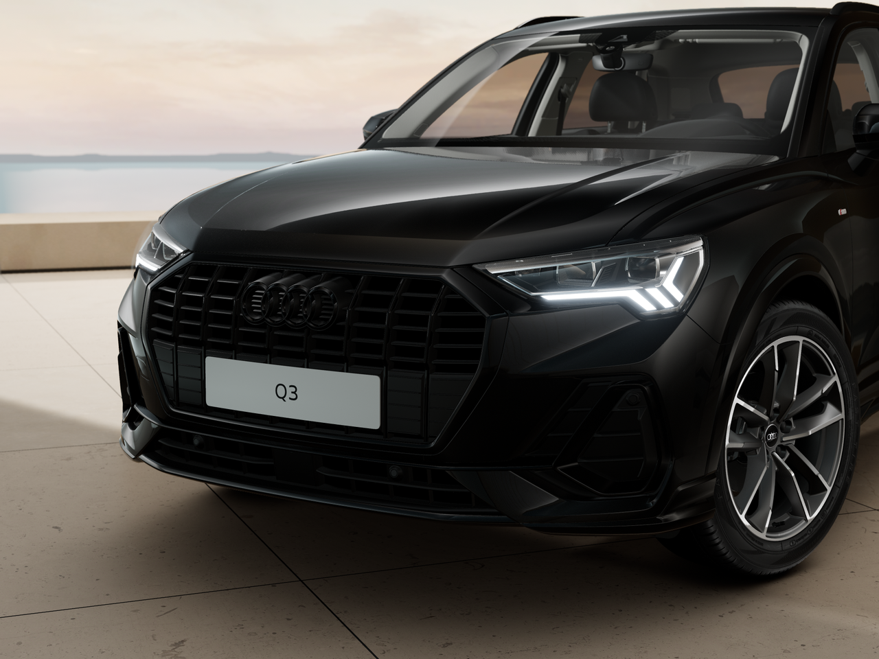 Slika Q3 Admired 35 TDI S tronic