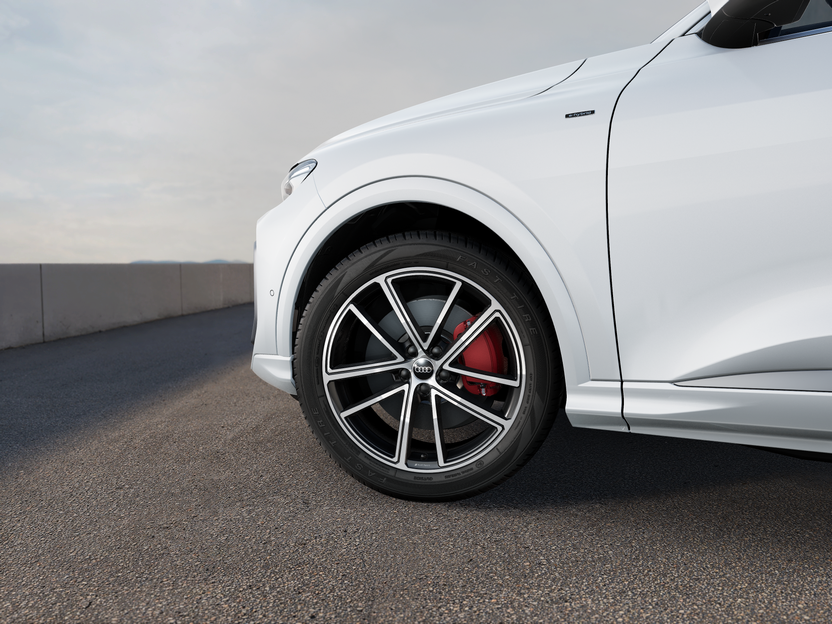 Slika: Q5 SB e-hybrid quattro 220 kW Business