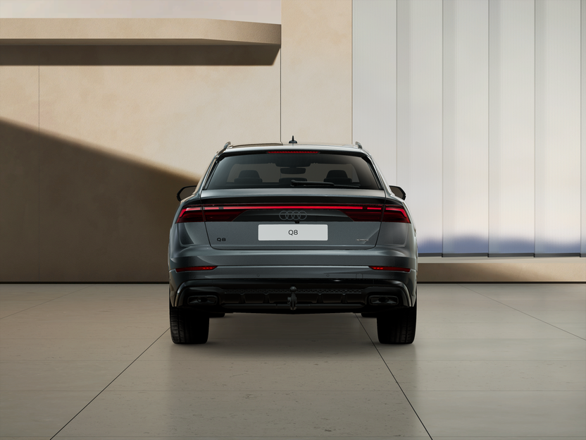 Slika: Q8 55 TFSI e quattro Business