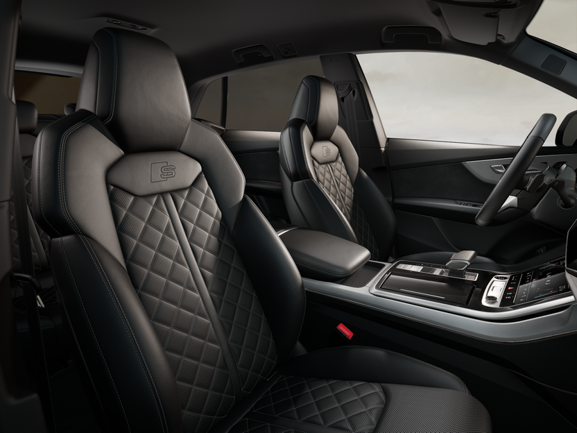 Slika: Q8 55 TFSI e quattro Business