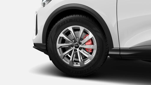 Zavore, lakirane v rdeči barvi