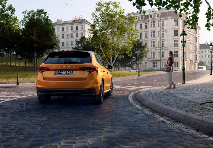 Hill hold - pomoč pri speljevanju