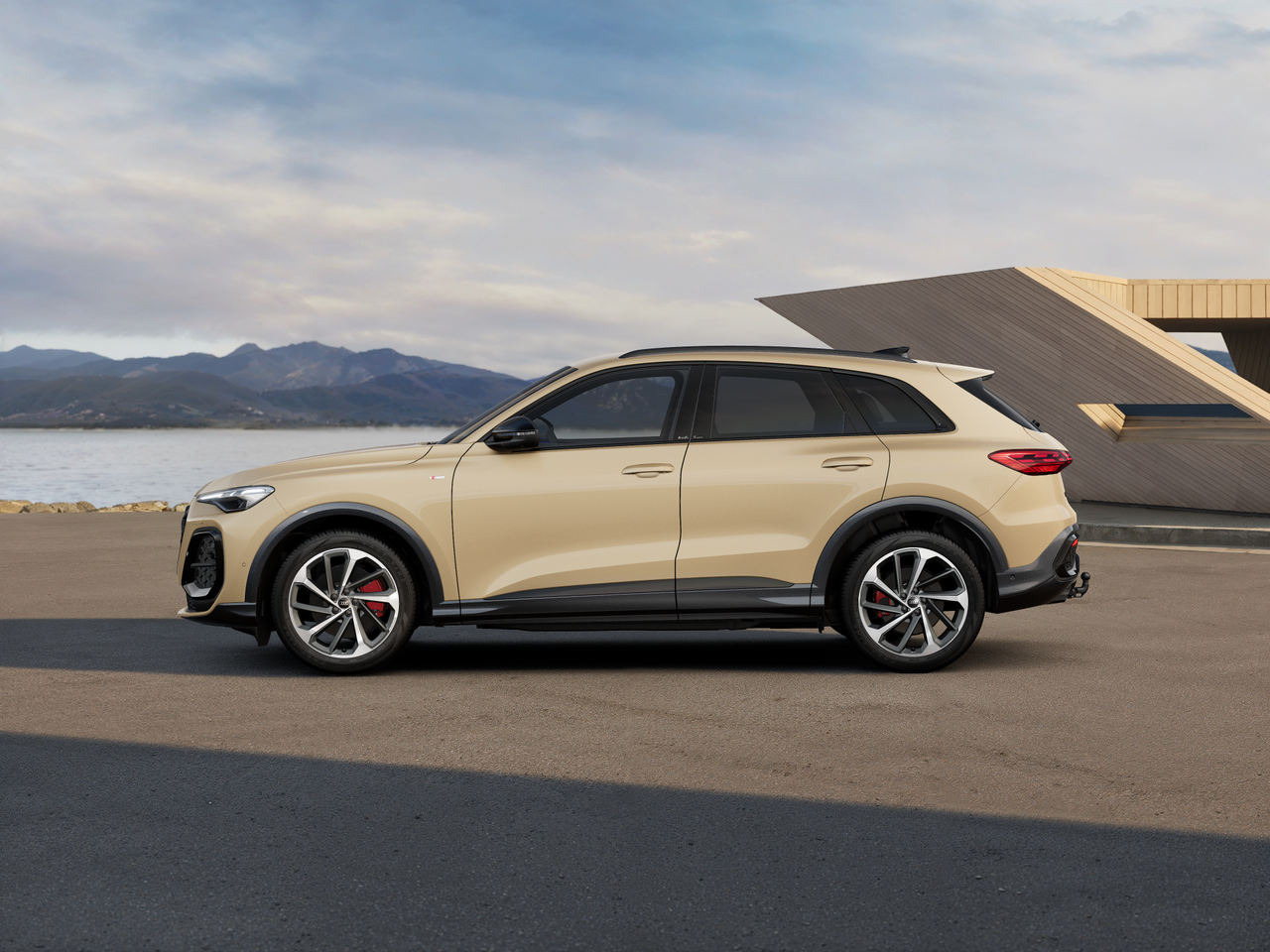 Obrázok Q5 SUV TDI quattro 150kW STR
