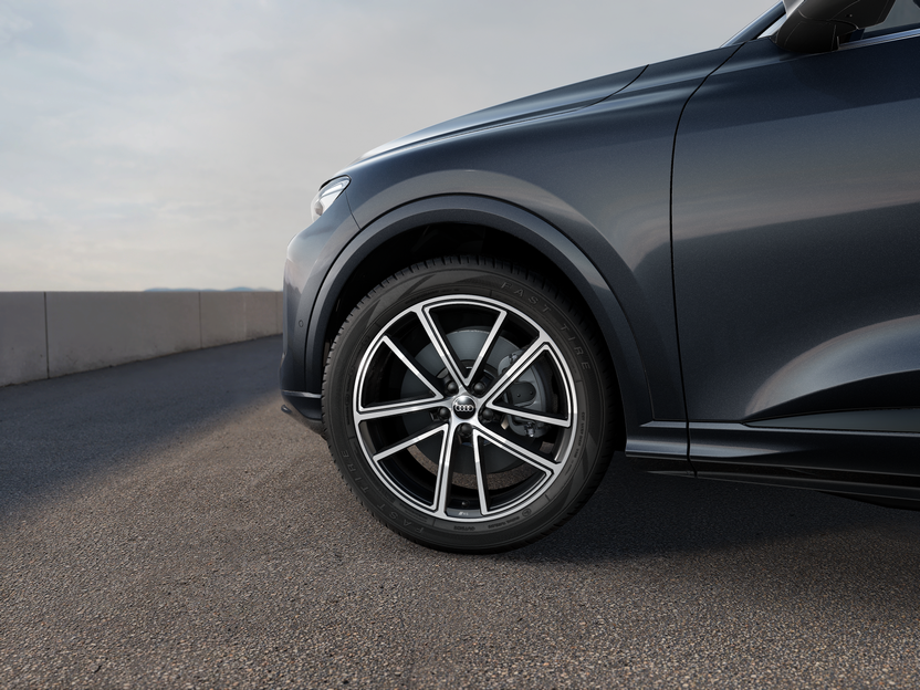 Obrázok Q5 SUV TDI quattro 150kW STR