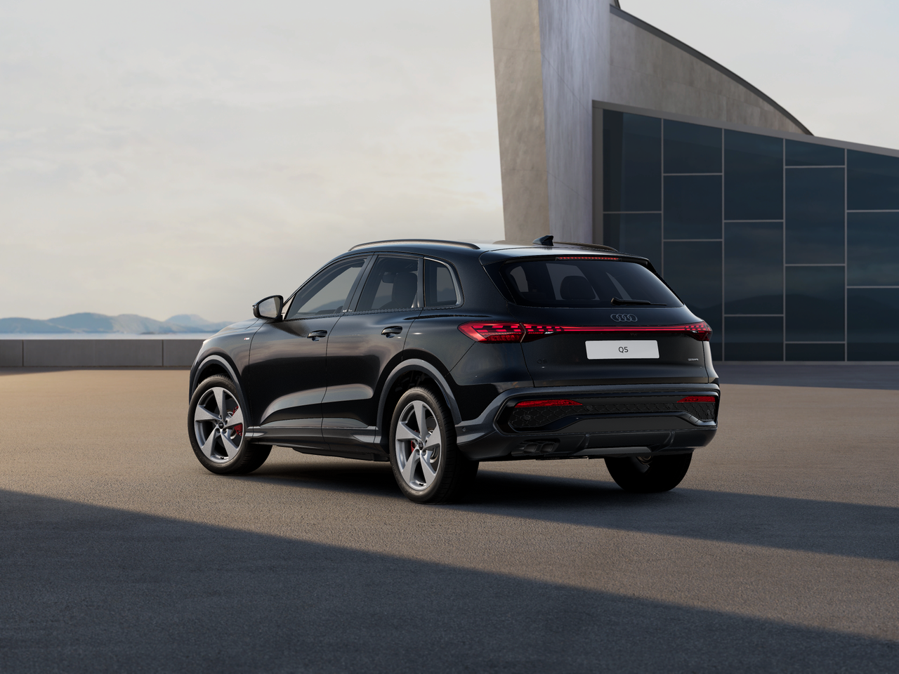 Obrázok Q5 SUV TDI quattro 150kW STR