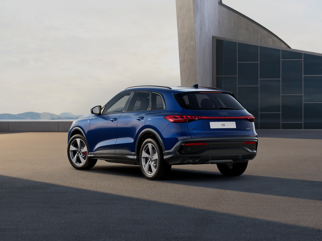 Obrázok Q5 SUV TDI quattro 150kW STR