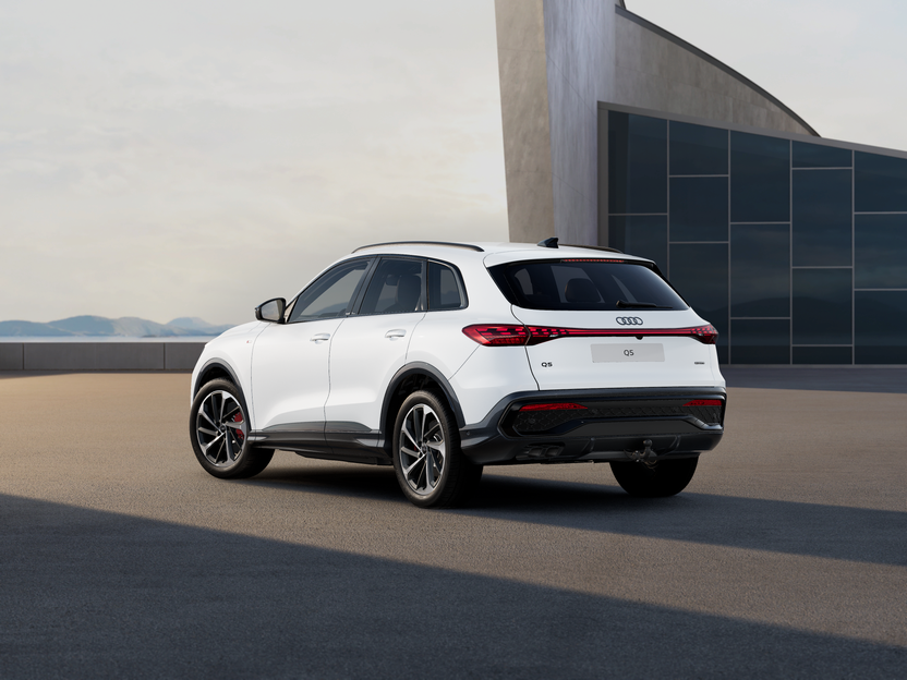 Obrázok Q5 SUV TDI quattro 150kW STR