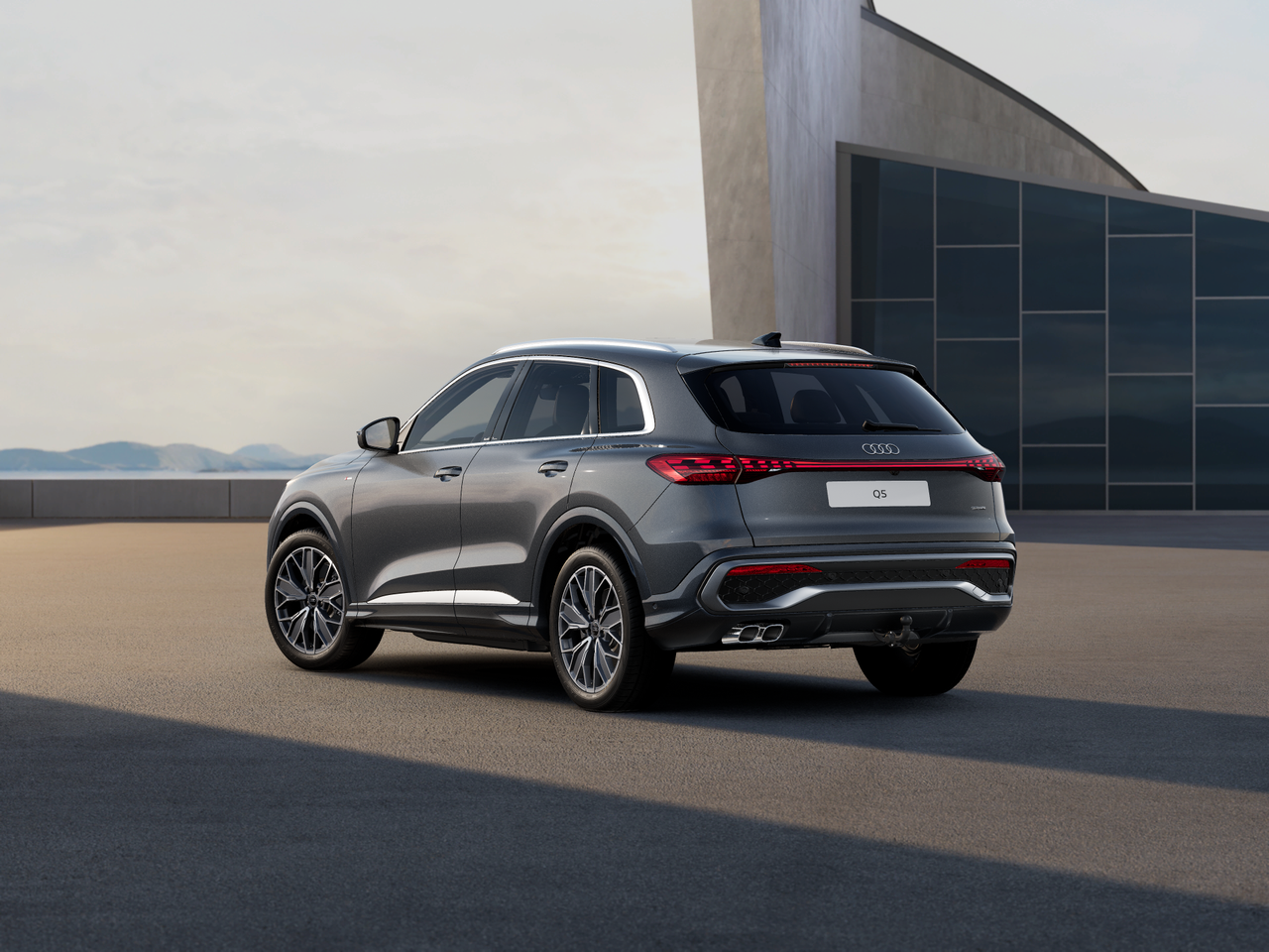 Obrázok Q5 SUV TDI quattro 150kW STR