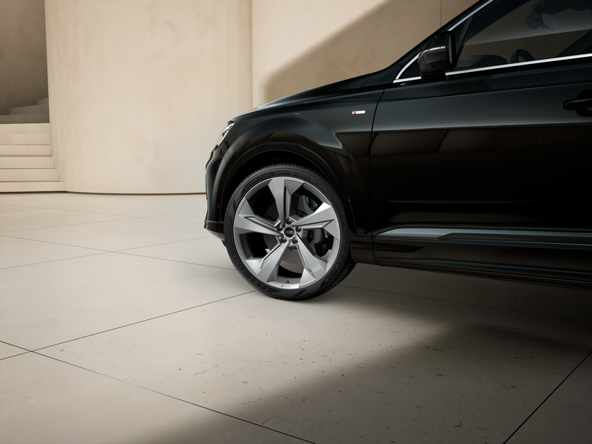 Obrázok Q7 SUV S line TFSI quattro 250kW