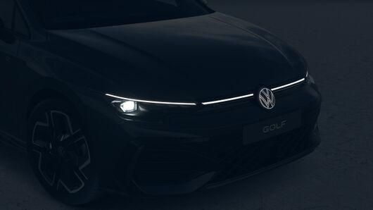 Obrázok Golf R-Line Limited 1.5 eTSI ACT DS7