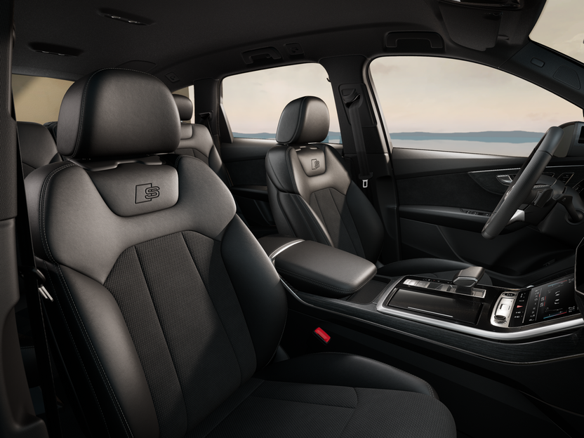 Зображення Audi Q7 50 TDI quattro S line
