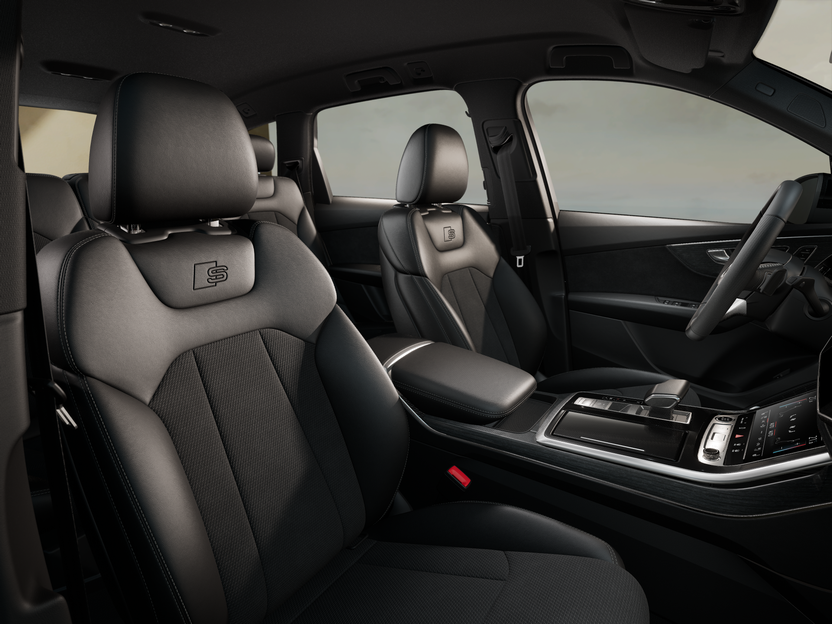 Зображення Audi Q7 50 TDI quattro S line