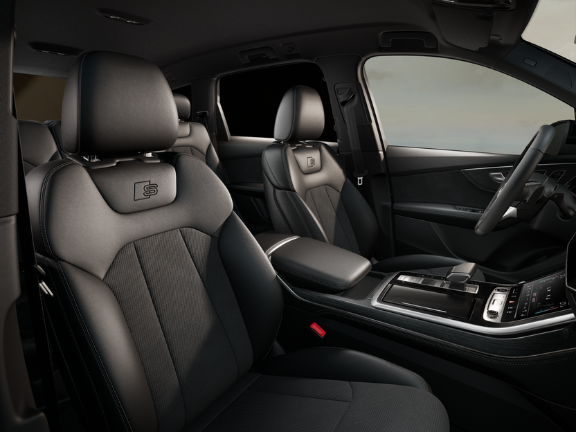 Зображення Audi Q7 50 TDI quattro S line