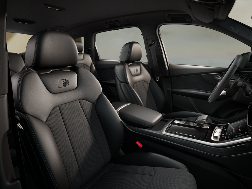 Зображення Audi Q7 50 TDI quattro S line