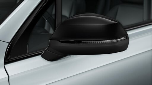 Корпуси зовнішніх дзеркал чорні