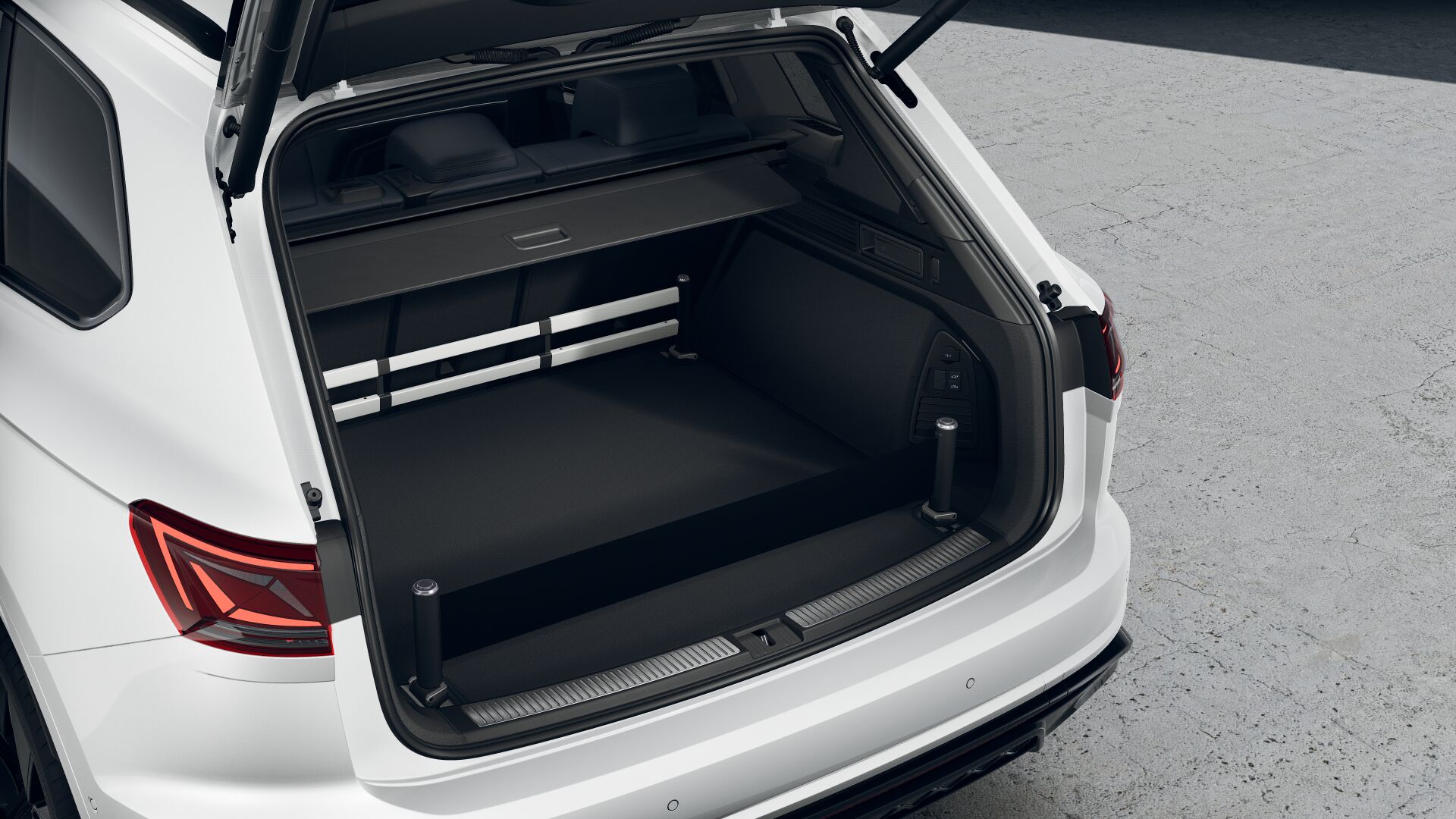 Зображення Touareg R-Line Platinum1 3.0 V6 TDI